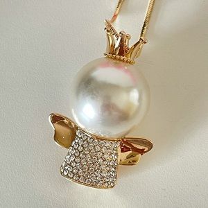 Super cute Angel pendant necklace